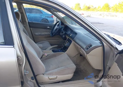 1994 Honda Accord Lx z USA, uszkodzony, nr VIN JHMCD5637RC105662